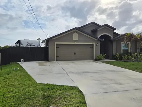 2198 SW Algiers Street Port St Lucie FL 34953