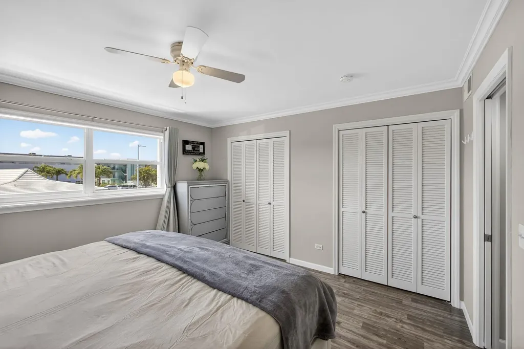 111 Shore Court North Palm Beach FL 33408