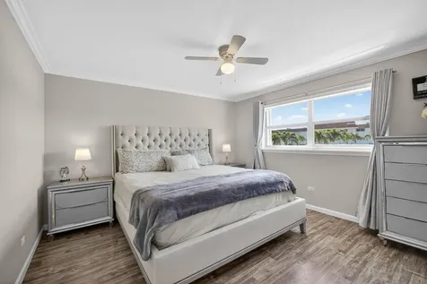 111 Shore Court North Palm Beach FL 33408