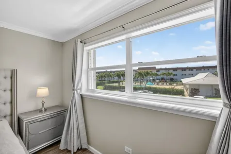 111 Shore Court North Palm Beach FL 33408