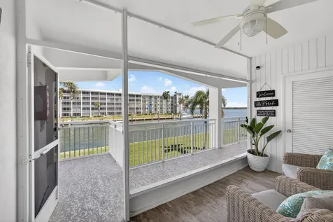 111 Shore Court North Palm Beach FL 33408