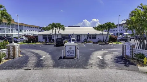 111 Shore Court North Palm Beach FL 33408