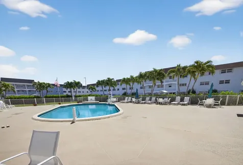111 Shore Court North Palm Beach FL 33408