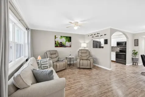 111 Shore Court North Palm Beach FL 33408