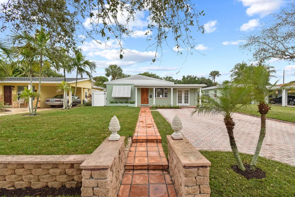 214 Seville Road West Palm Beach FL 33405