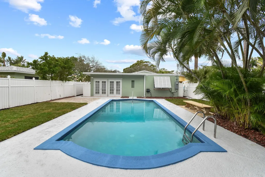 214 Seville Road West Palm Beach FL 33405