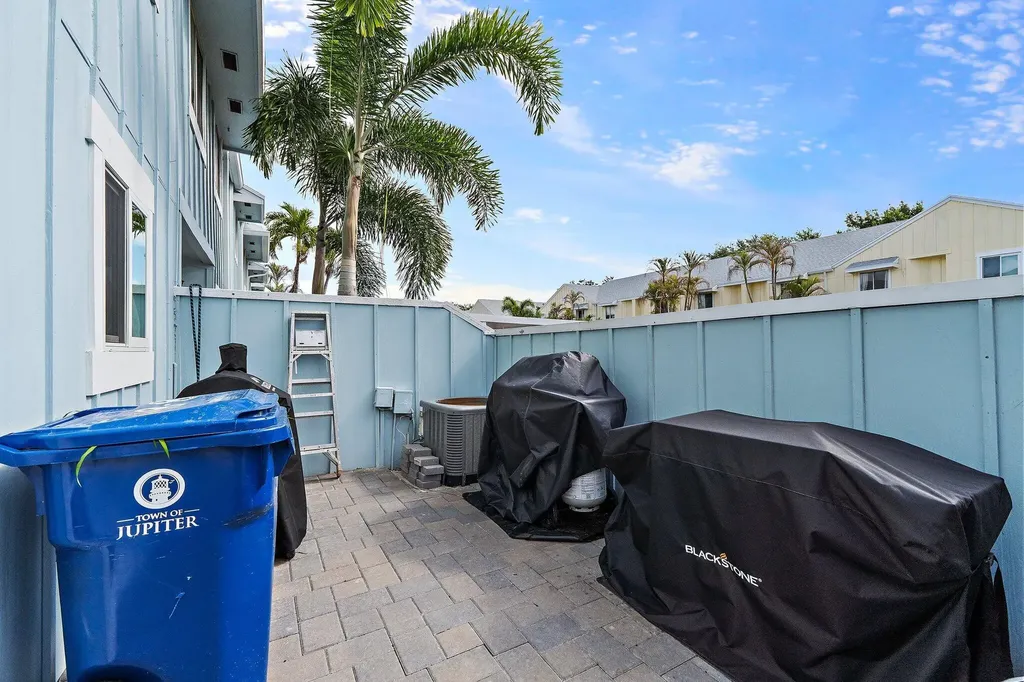 6198 Riverwalk Lane Jupiter FL 33458