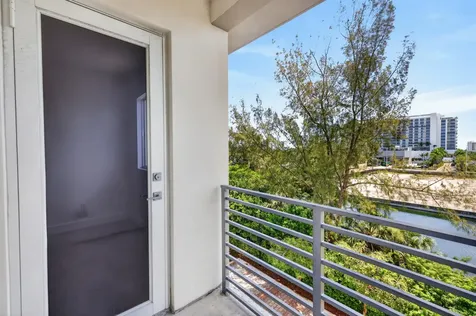 1044 NE 18th Avenue Fort Lauderdale FL 33304