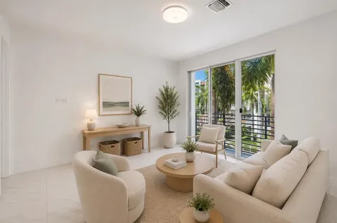 1044 NE 18th Avenue Fort Lauderdale FL 33304
