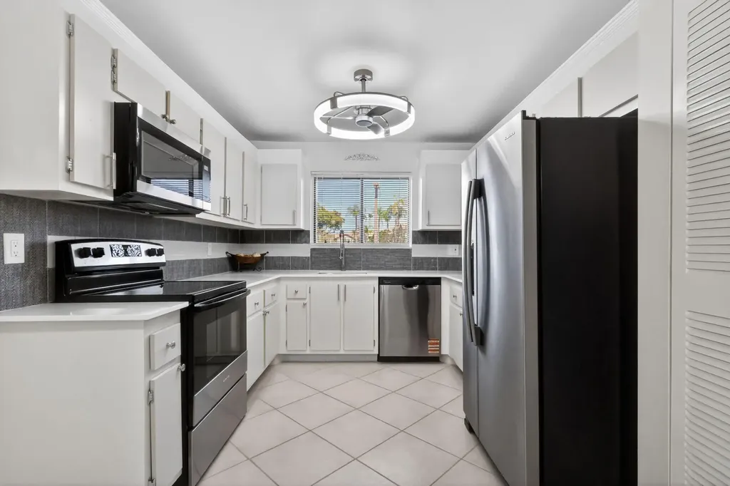 7770 Tahiti Lane Lake Worth FL 33467