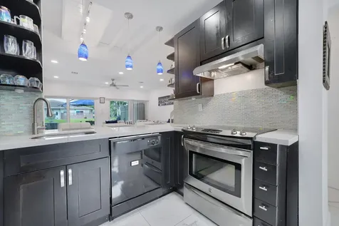 4807 S Hemingway Circle Margate FL 33063