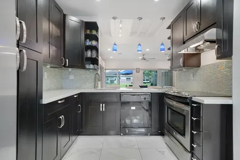 4807 S Hemingway Circle Margate FL 33063