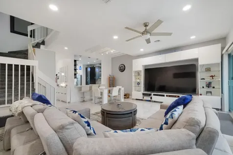 4807 S Hemingway Circle Margate FL 33063