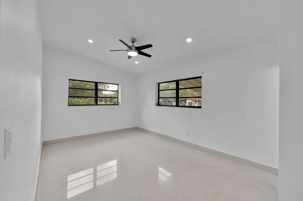 17551 NE 5th Avenue North Miami Beach FL 33162