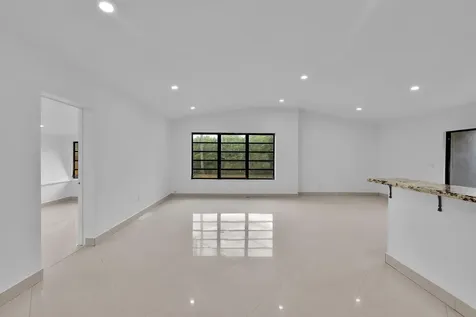 17551 NE 5th Avenue North Miami Beach FL 33162