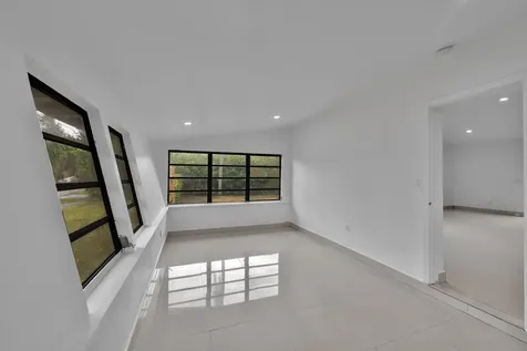17551 NE 5th Avenue North Miami Beach FL 33162