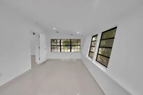 17551 NE 5th Avenue North Miami Beach FL 33162