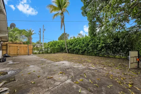 17551 NE 5th Avenue North Miami Beach FL 33162