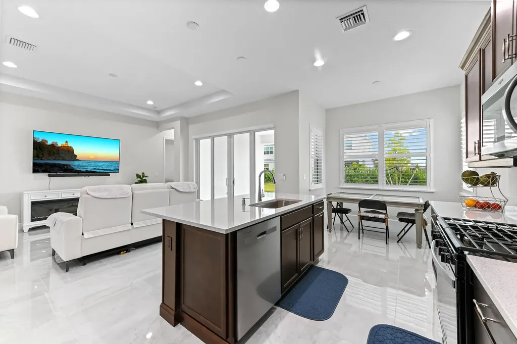 14236 Gray Bark Bend Westlake FL 33470