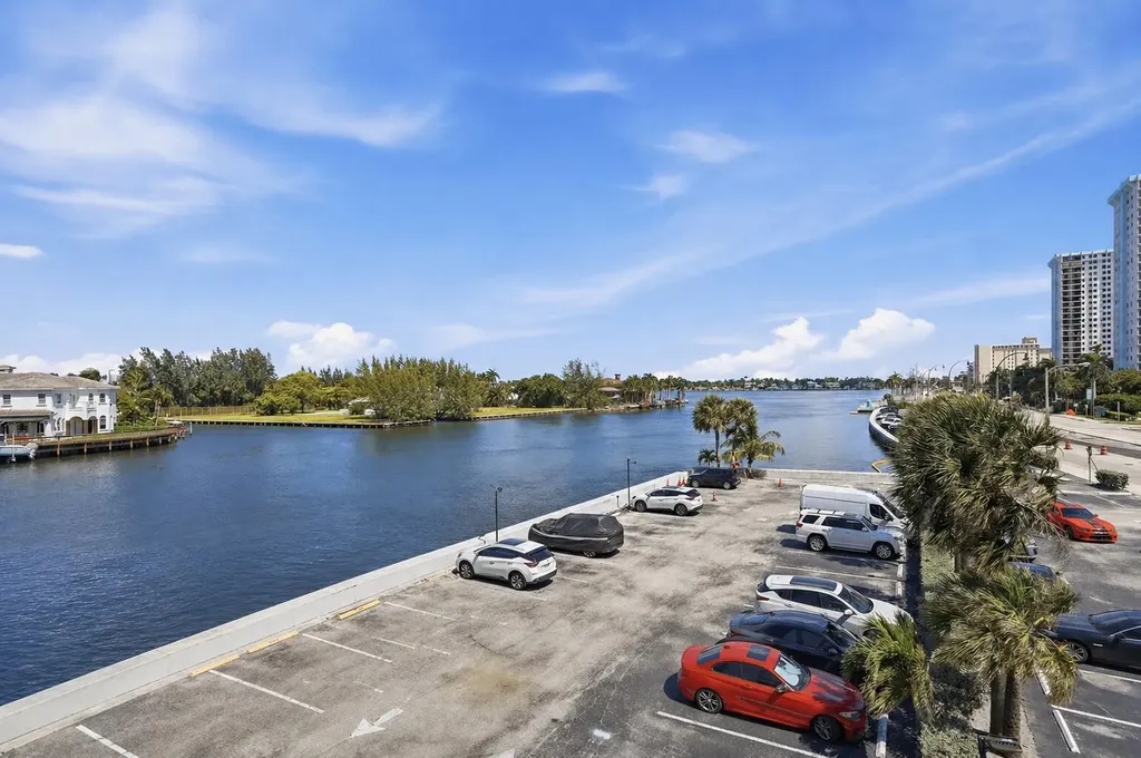 1400 S Ocean Drive Hollywood FL 33019