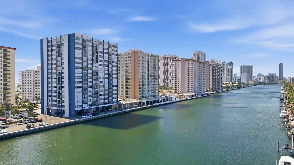 1400 S Ocean Drive Hollywood FL 33019