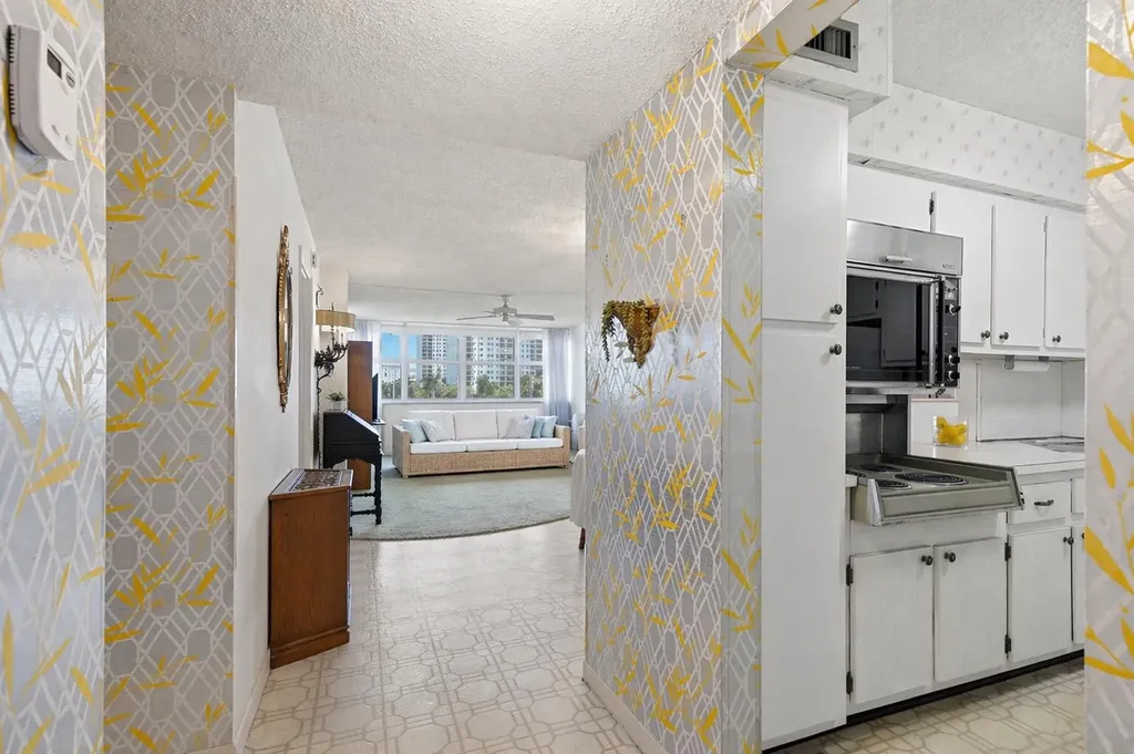 1400 S Ocean Drive Hollywood FL 33019