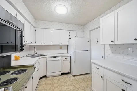 1400 S Ocean Drive Hollywood FL 33019