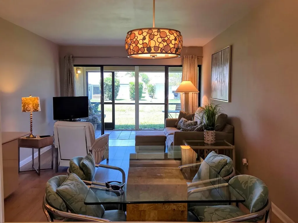 2101 W Woolbright Road Boynton Beach FL 33426