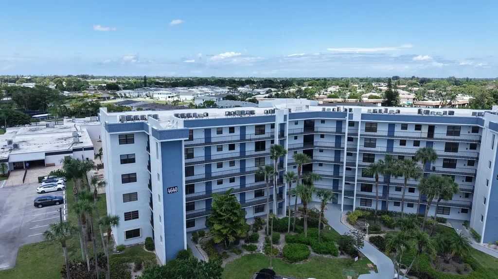 4640 W Lucerne Lakes Boulevard W Lake Worth FL 33467
