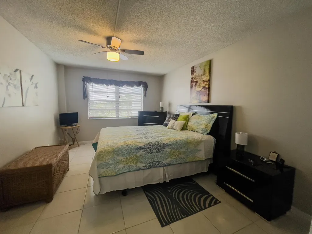4640 W Lucerne Lakes Boulevard W Lake Worth FL 33467