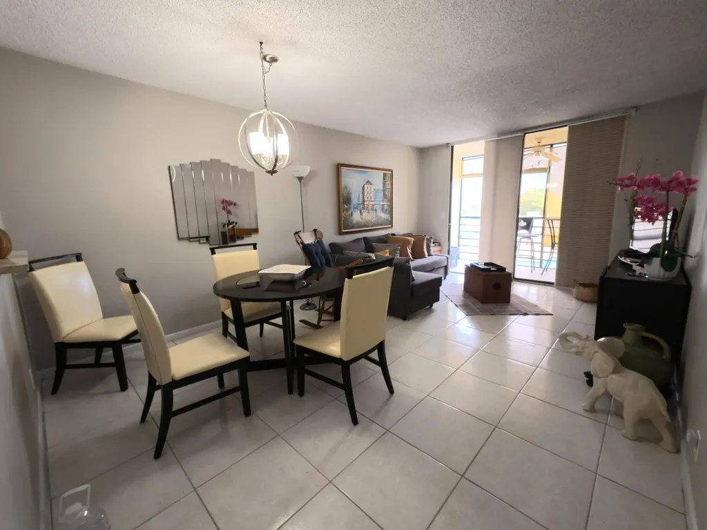 4640 W Lucerne Lakes Boulevard W Lake Worth FL 33467