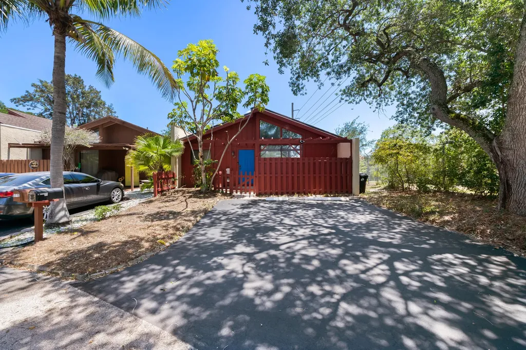 6100 NW 32nd Terrace Fort Lauderdale FL 33309