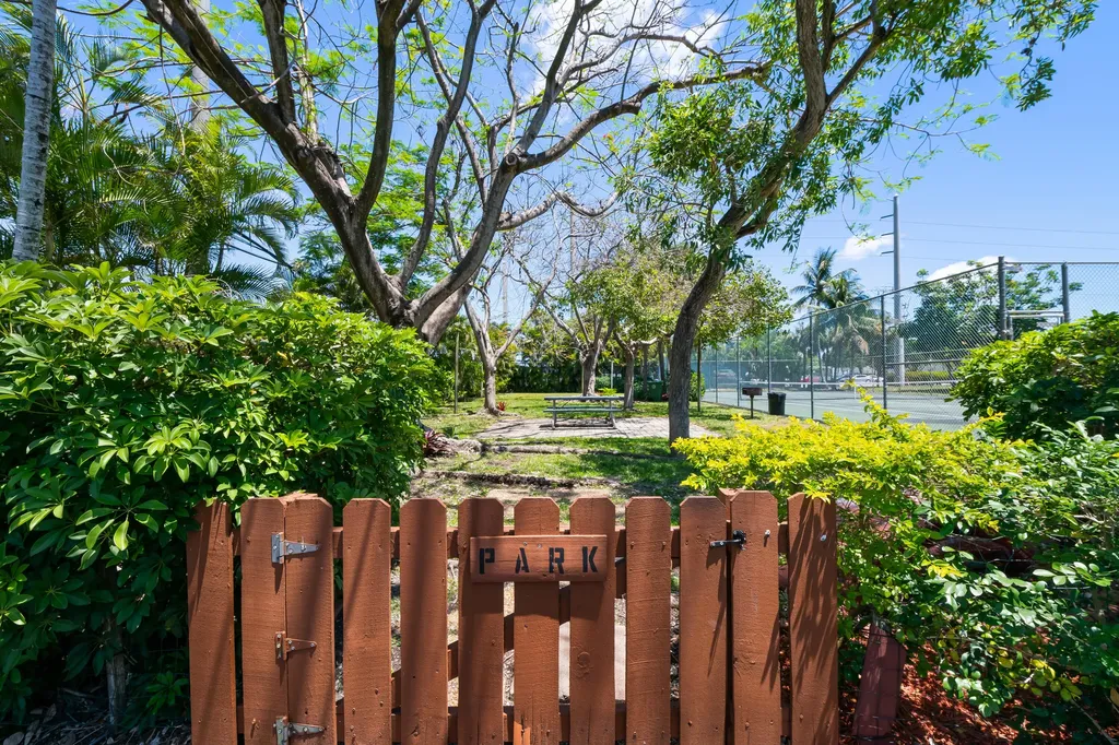 6100 NW 32nd Terrace Fort Lauderdale FL 33309