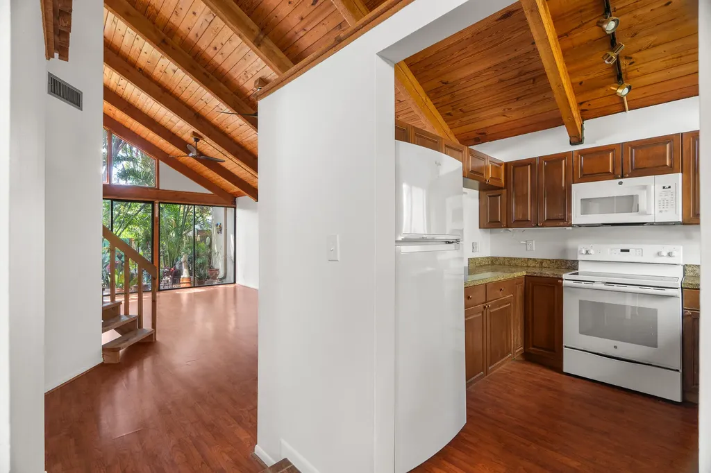 6101 NW 32nd Way Fort Lauderdale FL 33309