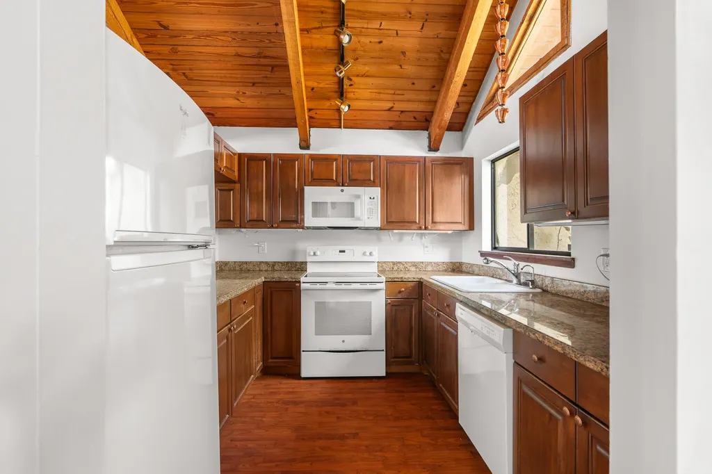 6101 NW 32nd Way Fort Lauderdale FL 33309