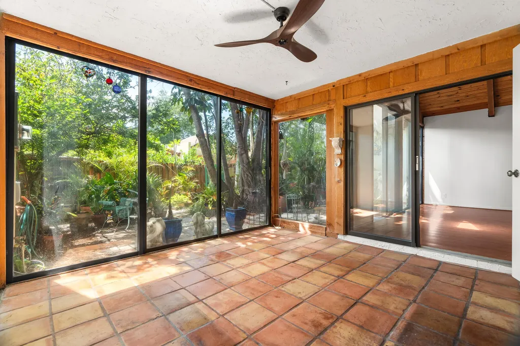 6101 NW 32nd Way Fort Lauderdale FL 33309