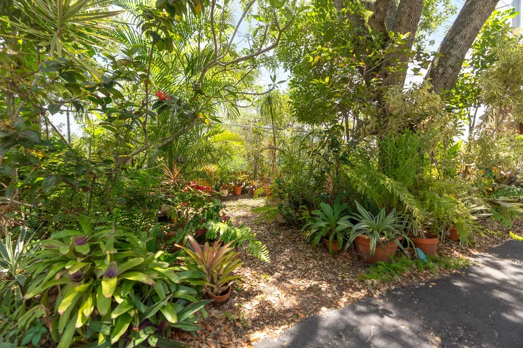 6101 NW 32nd Way Fort Lauderdale FL 33309