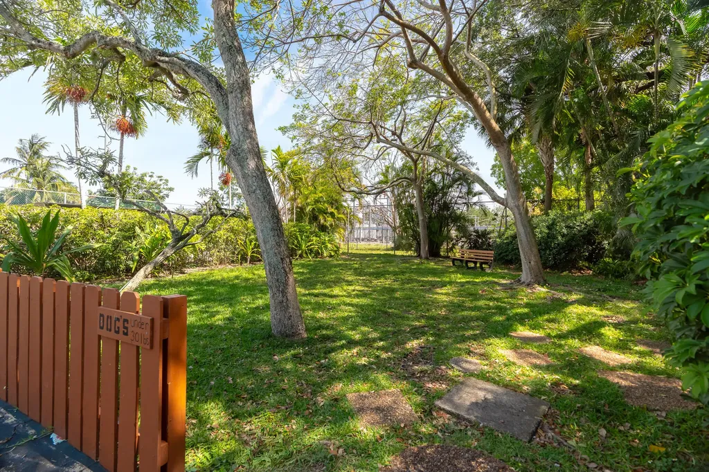 6101 NW 32nd Way Fort Lauderdale FL 33309