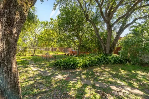 6101 NW 32nd Way Fort Lauderdale FL 33309