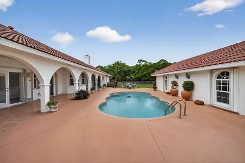 6730 69th Street Vero Beach FL 32967