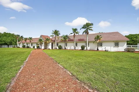 6730 69th Street Vero Beach FL 32967