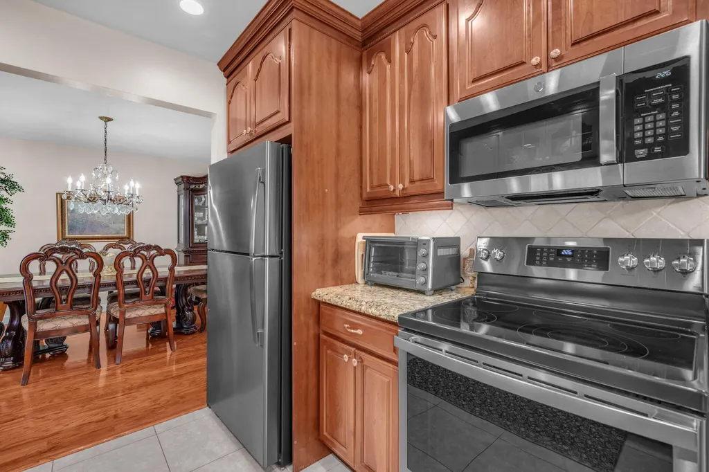 9341 SW 1st Place Boca Raton FL 33428