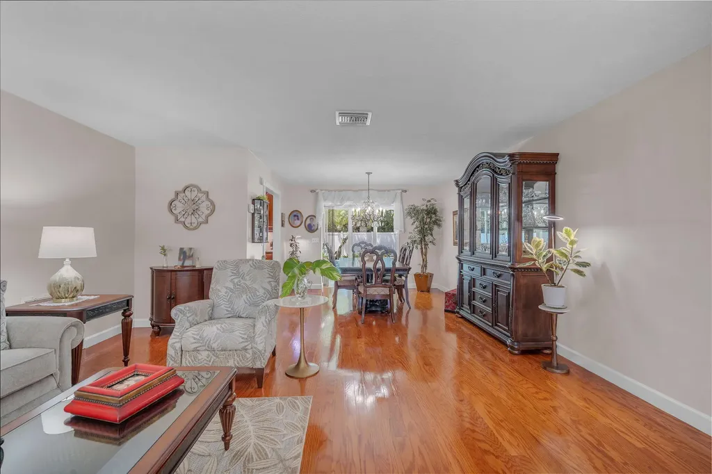 9341 SW 1st Place Boca Raton FL 33428