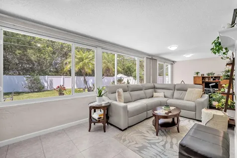 9341 SW 1st Place Boca Raton FL 33428