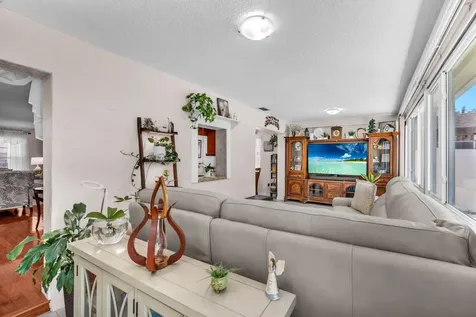 9341 SW 1st Place Boca Raton FL 33428