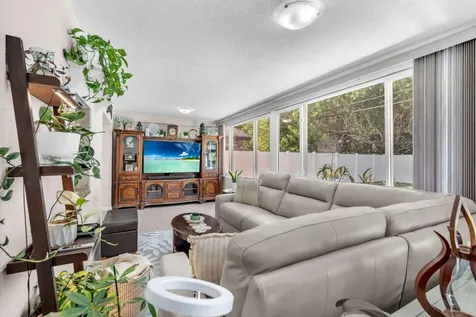 9341 SW 1st Place Boca Raton FL 33428
