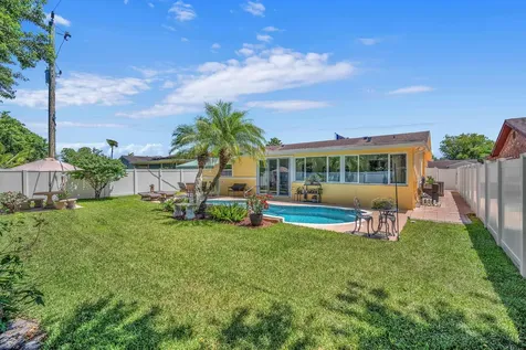 9341 SW 1st Place Boca Raton FL 33428