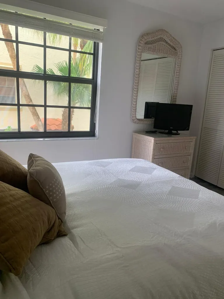 7770 La Mirada Drive Boca Raton FL 33433