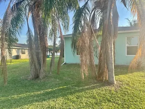 5010 Birch Drive Fort Pierce FL 34982