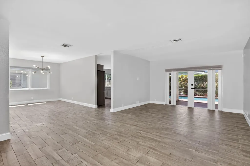 7504 NW 40th Place Coral Springs FL 33065